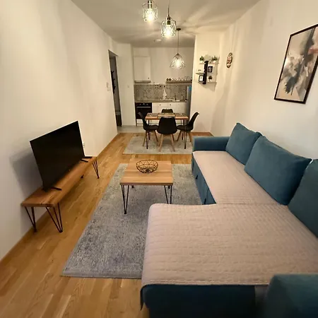 Apartman New With Parking Garage *