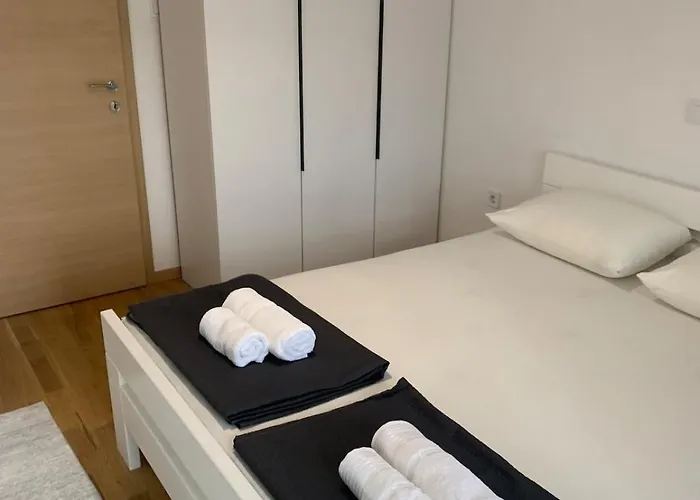 New With Parking Garage Appartement Skopje