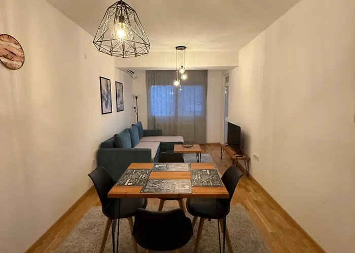 Apartman New With Parking Garage